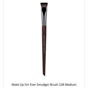 Make up for ever Smudger Brush Medium 238